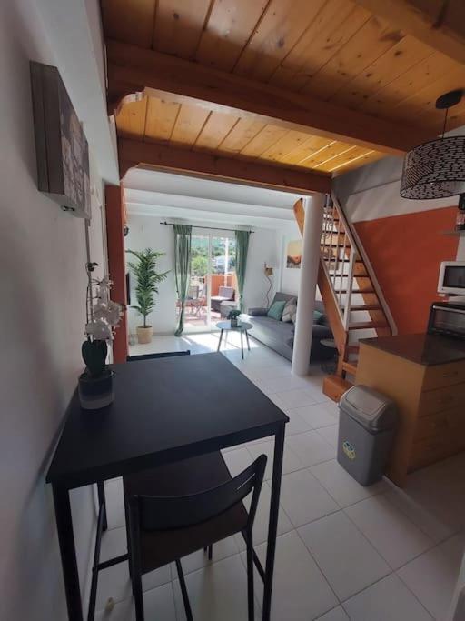 Tipo Loft Con Vista Al Montgo Apartment